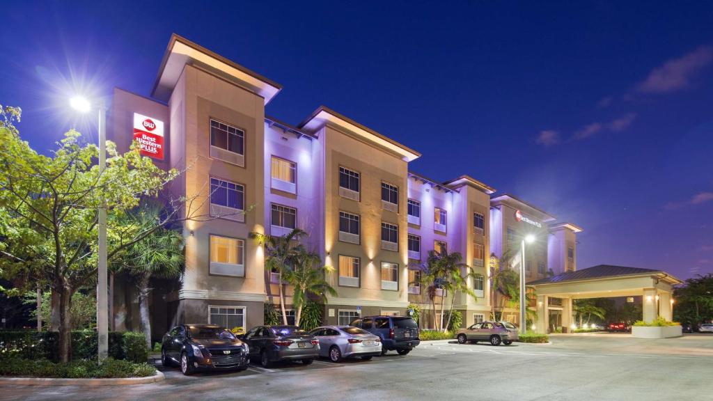 Best Western Plus Miami Airport North Hotel & Suites Main image 1